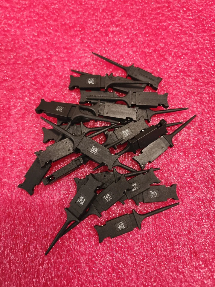 Tektronix Logic Analyzer Grabbers Lot of 25 NEW! - Image 1 of 1