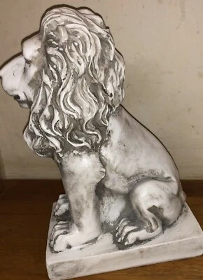 Latex mould for making thisSMALL SITTING LION - Image 1 of 2