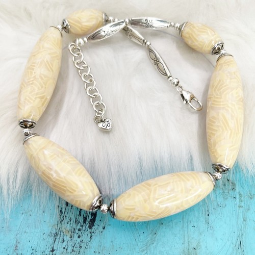 OFF WHITE Collana Brighton Nilo Crema Resina Perline Placca Argento 16 18"