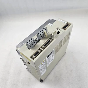 YASKAWA DD SERVO ATTUATORE UR1AG3 - Foto 1 di 6
