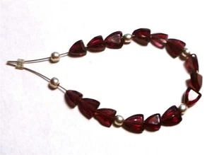 string of 15 Garnet seed Beads Pomegranate .925 STERLING SILVER 10cts - Picture 1 of 2