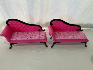 Barbie Dream Chaise Lounge x2 Pink Black Mattel 2008 - Picture 1 of 10