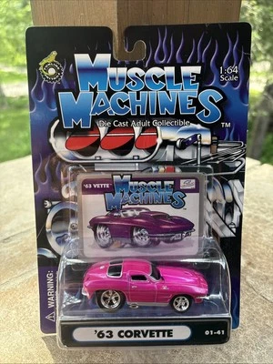 Chevrolet Corvette '63 # 01-41 Muscle Machines Diecast 1:64 rosa novo na embalagem - Imagem 1 de 3