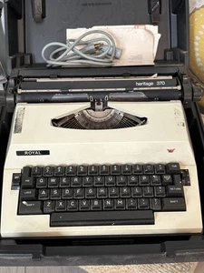 Royal Heritage 370 Electric Typewriter With Case Tested - Picture 1 of 6