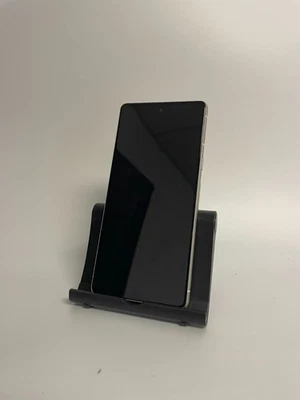 PARA REPUESTOS - Google Pixel 7 5G Lemongrass 128GB (Desbloqueado de fábrica) - ¡LEER EDICIÓN! Foto 1 de 2