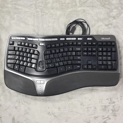 Microsoft Natural Ergonomic Keyboard 4000 V1.0 USB with Elevated Stand Riser - Image 1 of 4