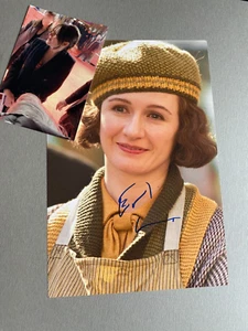 EMILY MORTIMER In-person signed Foto 20x30 Autogramm + Foto - Picture 1 of 1