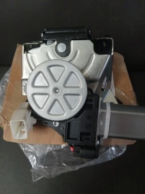 2010 - 19 TOYOTA VENZA RAV4 REAR LIFT GATE HATCH TRUNK LATCH LOCK ACTUATOR - Image 1 of 2