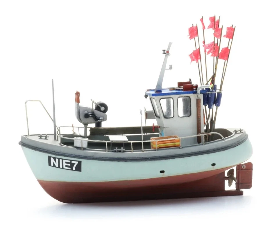 HO Artitec Resin Ship Kits Unassembled Unpainted #50.154 Fishing Boat - Image 1 of 3