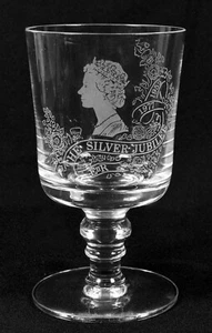 Wedgwood Glass Commemorative Goblet for Silver Jubilee H.M The Queen 1977 - Picture 1 of 6