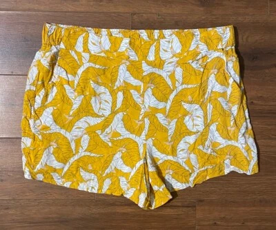 Nine West Floral Shorts Size XL - Image 1 of 2