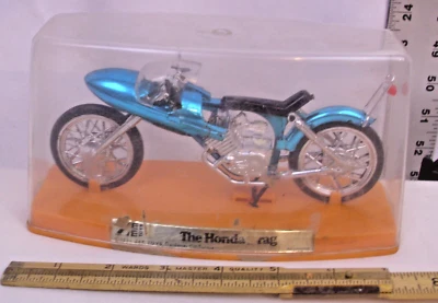 ZEE TOYS LA MOTOCICLETA HONDA DRAG JUGUETE PLÁSTICO EN CAJA AÑOS 60 EN AZUL Foto 1 de 2