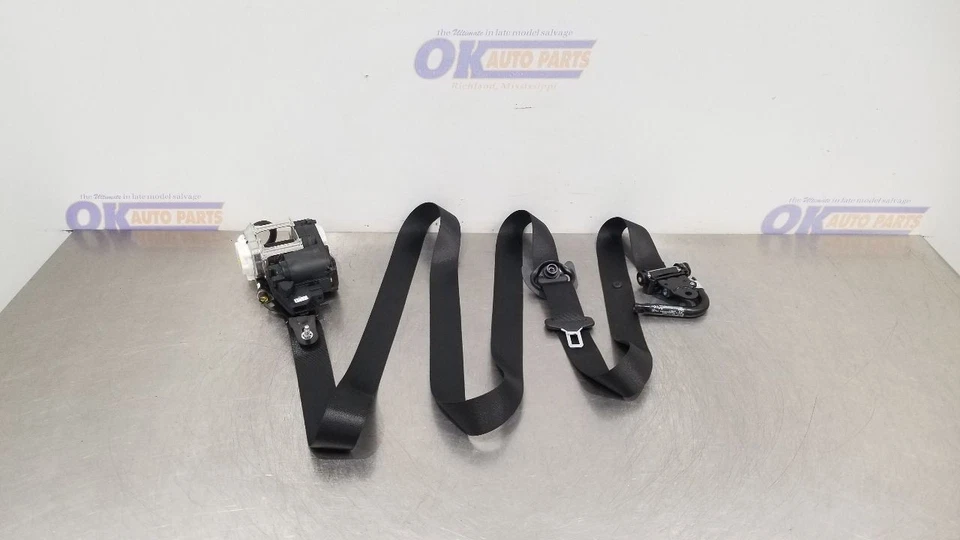 21 MERCEDES BENZ AMG GT43 X290 SEAT BELT RETRACTOR FRONT RIGHT PASSENGER BLACK Foto 1 de 4