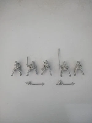5 Mounted Squires with command group Bretonnian, Warhammer Fantasy. - Immagine 1 di 4
