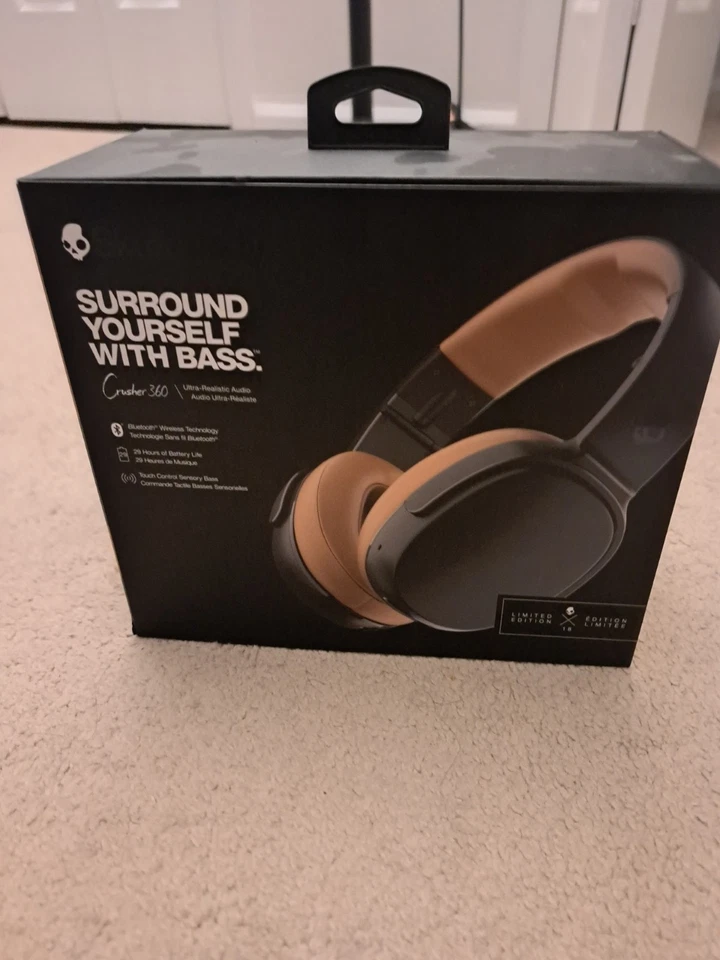 SKULLCANDY CRUSHER 360 S6MBW-J373 Headphone Limited Edition Black Tan With Case - Image 1 of 2