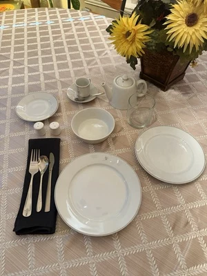 15 Piezas AMERICAN AIRLINES 1ª Clase China Set Tazón Plato Taza Tetera De Colección Foto 1 de 4