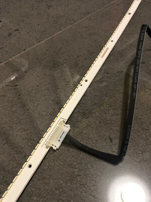 SAMSUNG C27RG50FQR LED Backlight Strip - Image 1 of 3