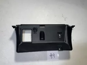 Toyota 4Runner 2002 guantera inferior panel de acabado insertado 55046-35010 OEM - Imagen 1 de 5