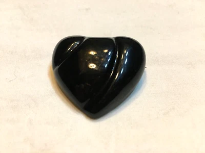 Baccarat Crystal - Spilla in cristallo cuore nera . Dimensioni 4x3,5 cm. - Immagine 1 di 4