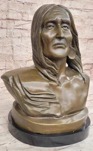 Escultura de busto de metal de bronce del anciano indio nativo americano arte original firmado - Imagen 1 de 10