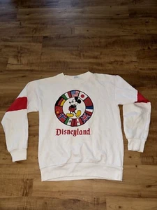 Vintage Disneyland Sweatshirt Crewneck 90s International Flags Size L USA MADE - Picture 1 of 14