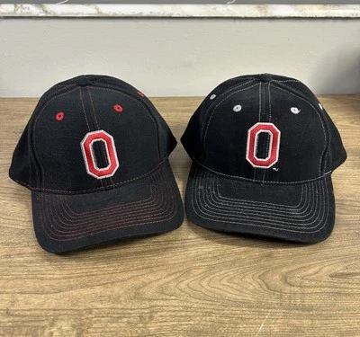 Sombrero Ohio State Buckeyes LOTE DE 2 cautivadores arnés bloque O Snapback gorra NCAA Foto 1 de 4