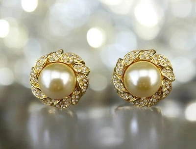 Kenneth Jay Lane KJL BARBARA BUSH Iconic Pearl & Crystal 1" Gold Clip Earrings - Image 1 of 4