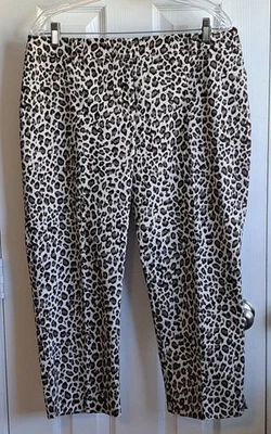 Chico's Crop Capri Pants Leopard Print Size 2 US 12 14 - Image 1 of 4