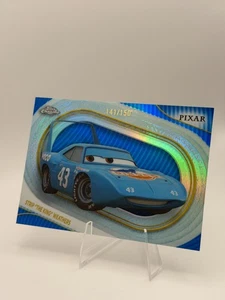 2025 Topps Disney Tira Cromada "El Rey" Climas #57 💙 Refractor Azul 141/150 - Imagen 1 de 2