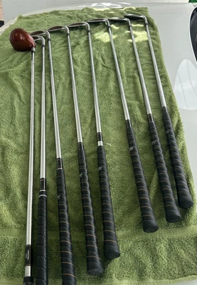 TaylorMade Burner LCG 3-9 Set RH Graphite Bubble 2 Shaft R-80+Super Steel 10.5  - Image 1 of 4
