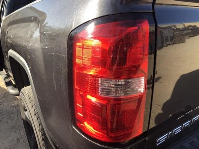 Luz trasera del conductor estilo clásico camioneta para camioneta Sierra 1500 16-19 928766 Foto 1 de 2