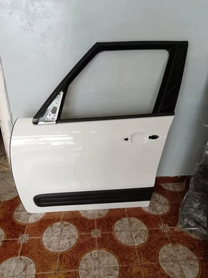 PORTA ANTERIORE SINISTRA FIAT 500L - Immagine 1 di 4