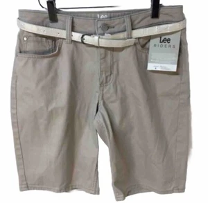LEE RIDERS NWT WOMENS MIDRISE BERMUDA LIGHT DENIM SHORTS SIZE 6 WITH BELT - Picture 1 of 7