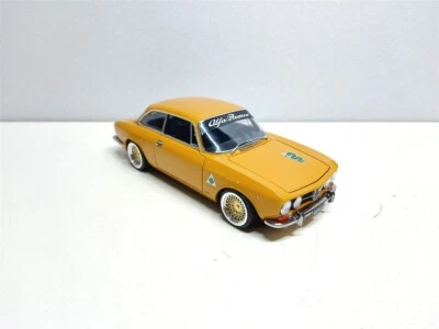 Alfa Romeo 1750 GTV Giallo Ocra Tuning del 1970 - 1/18 Artigianale base Norev - Immagine 1 di 4