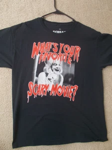 SCREAM "WHAT'S YOUR FAVORITE MOVIE" DRAW STYLE USED ADULT T-SHIRT (L) IN SEHR GUTEM ZUSTAND - Bild 1 von 4
