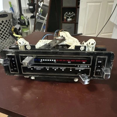 Оригинальный климат-контроль переменного тока D6ZH-18532-AA 1977-79 Lincoln Continental/Mark V - Изображение 1 из 4