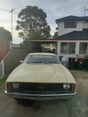 XC Falcon Sedan - image 1 of 4