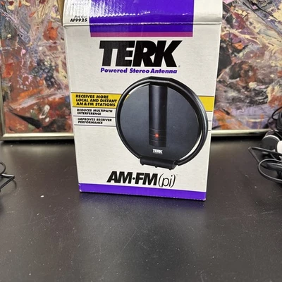 Terk Technologies AF9925 AM/FM Amplificado Interior Alimentado Estéreo con Caja Foto 1 de 4