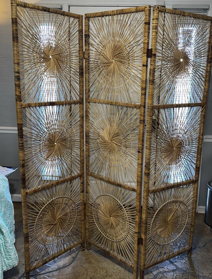 70s Vintage MCM Mid Century Wicker Sunburst 3 Panel Room Divider Screen Boho BL - Image 1 of 4