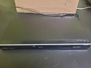 Toshiba SD4300 DVD Player - Picture 1 of 2
