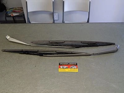 R107 560SL 380SL 450SL 450SLC 380SLC Wiper Arms With Blades Foto 1 de 4