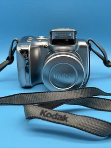 Cámara Kodak Easy Share Z612 más bolsa para cámara - Imagen 1 de 7