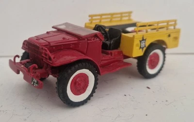 CPC 1/43 - Dodge  66 Pinder pour parade - Photo 1/4