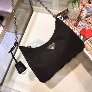 Prada Style Re-Edition Shoulder Bag - Black Nylon – New - Picture 1 of 9