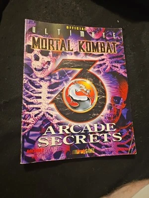 Official Ultimate Mortal Kombat 3 Arcade Secrets Brady Games Guide - Image 1 of 4
