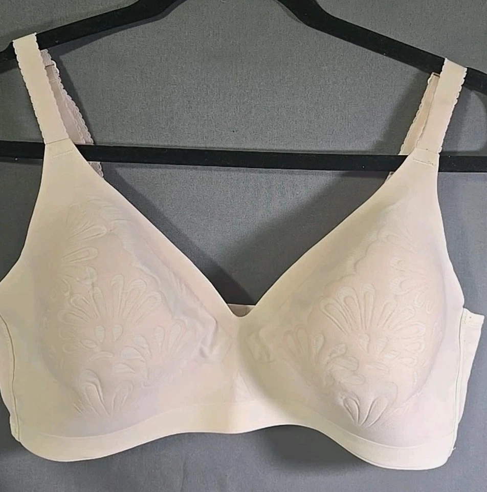 Bali Wirefree Bra 6564 Gravity Defying Lift 40B - Image 1 of 1