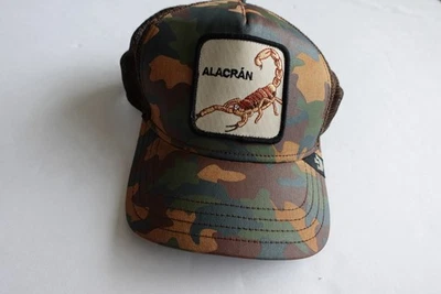 Goorin Bros Raro Escorpión Alacran Parche Camuflaje Camionero Sombrero SnapBack Resistente al Agua Foto 1 de 4