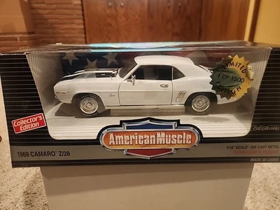 *RARO* 1969 Camaro Z28 BLANCO con Rayas Negras 1 18 Ertl American Muscle 1 de 1500 Foto 1 de 4
