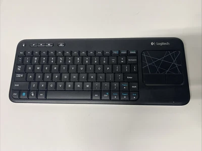 Teclado táctil inalámbrico Logitech K400 con panel táctil multitáctil incorporado  - Imagen 1 de 3