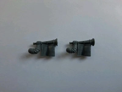 2 x Men-at-arms Peasant Trumpet, Warhammer Fantasy (AoS) Bretonnia Bits Kitbash - Image 1 of 3